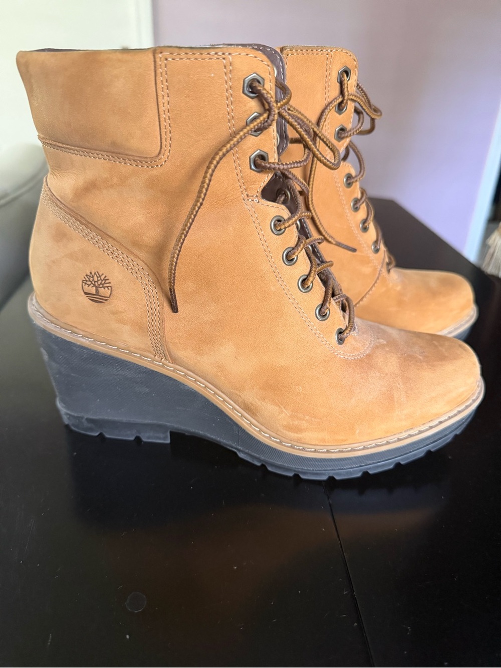 Timberland Women's Tan Nubuck Lace-Up Wedge Boots